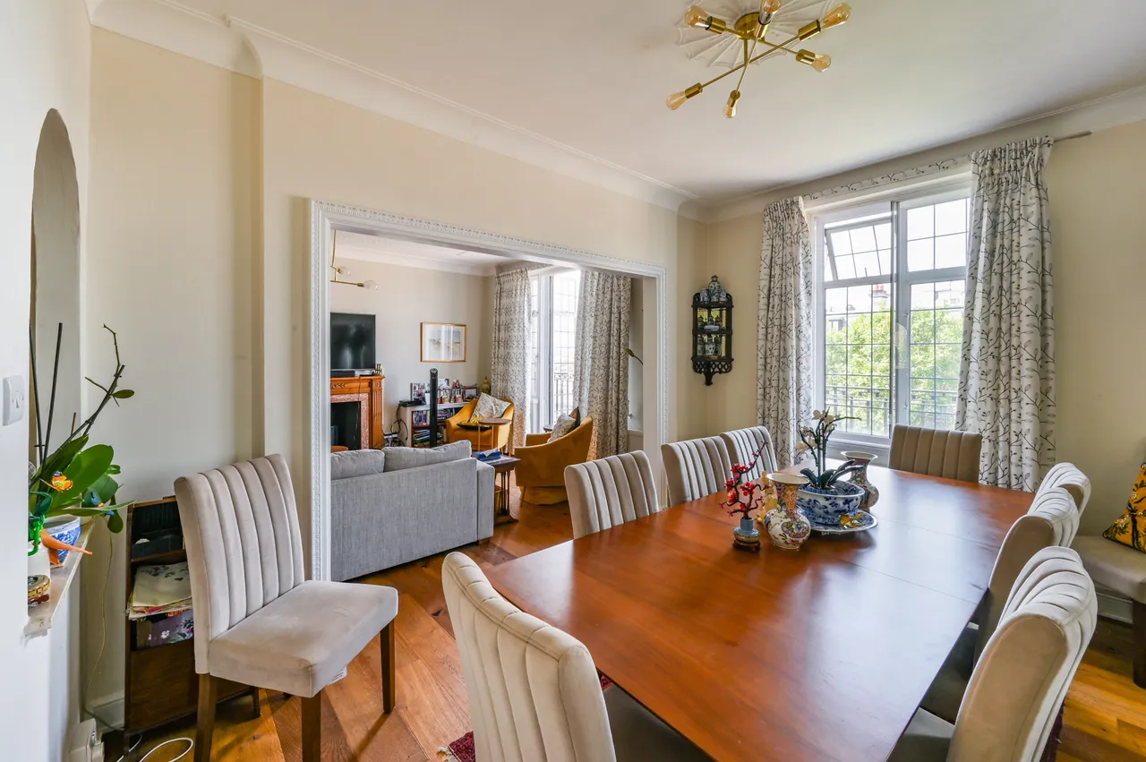 London, W1B, photo 14