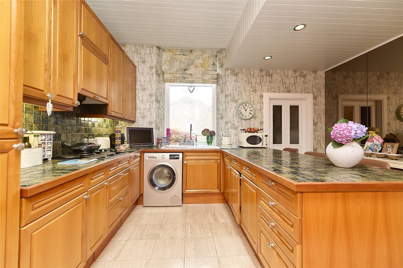 Irvine Place, Aberdeen, AB10, photo 7