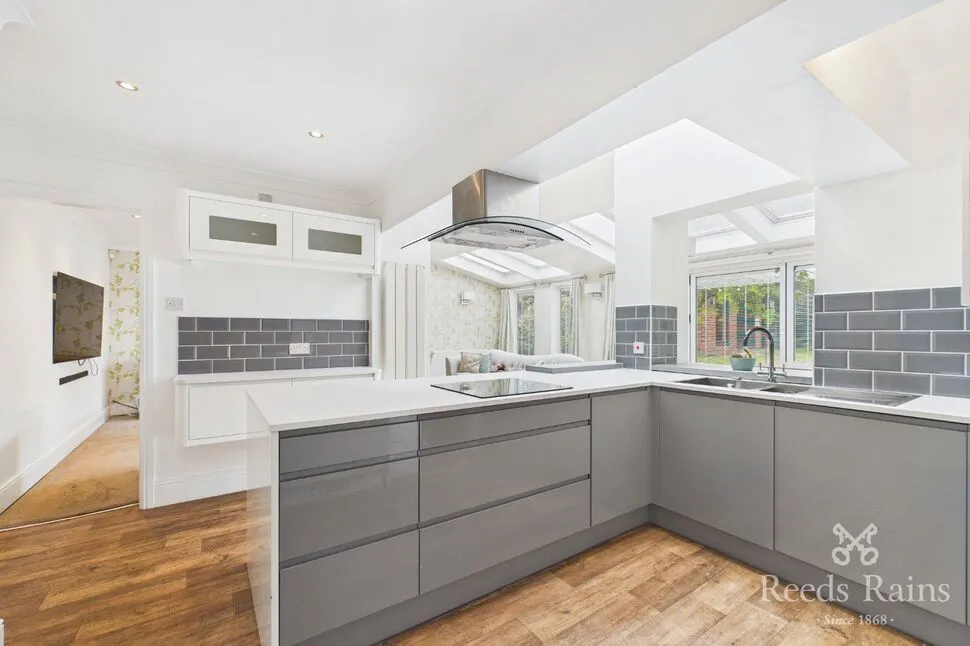 The Roundway, Morley, West Yorkshire, LS27, photo 3