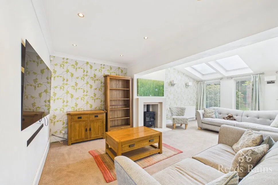 The Roundway, Morley, West Yorkshire, LS27, photo 4