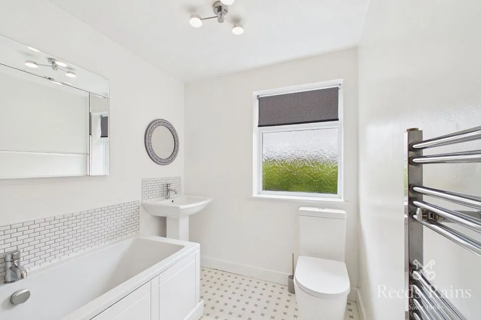 The Roundway, Morley, West Yorkshire, LS27, photo 6