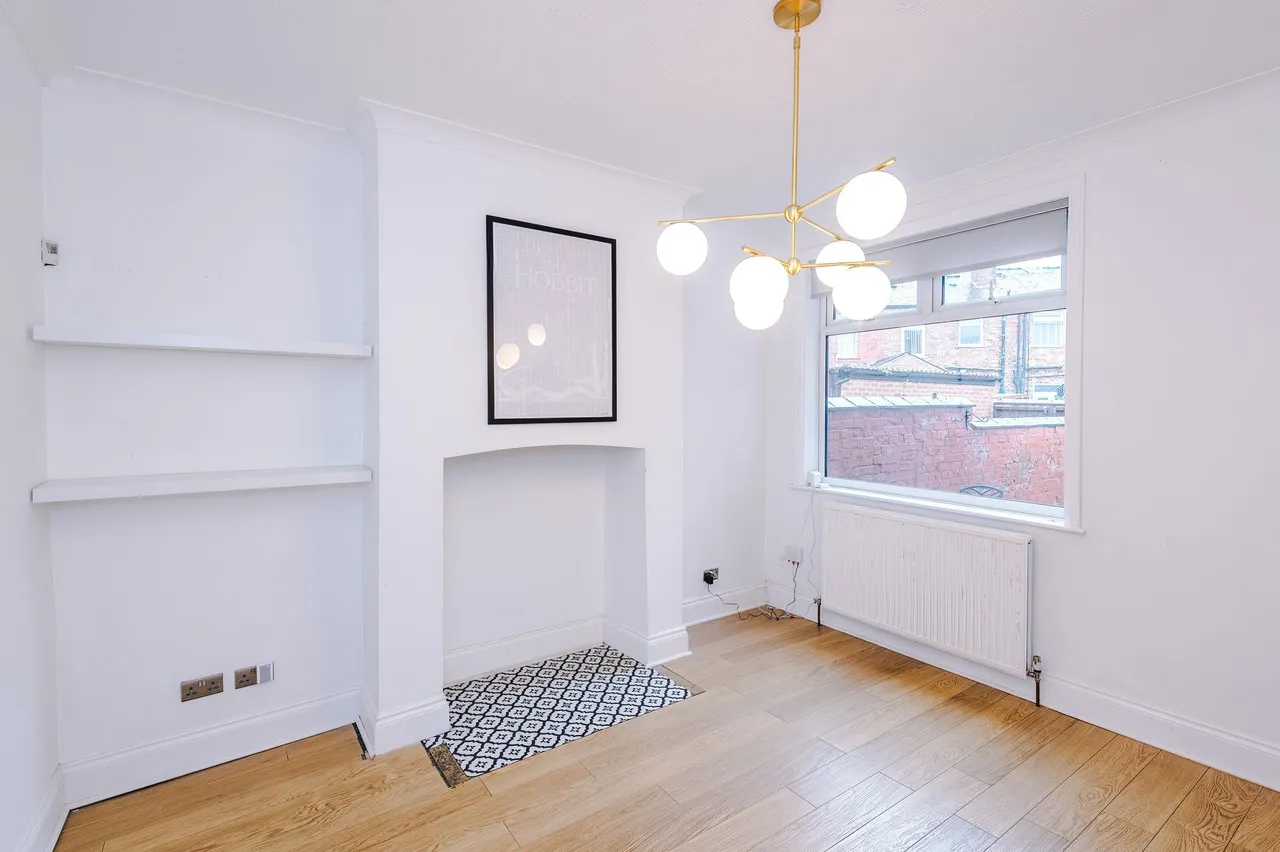 The Avenue, Leigh, Leigh, WN7 1ES, photo 3