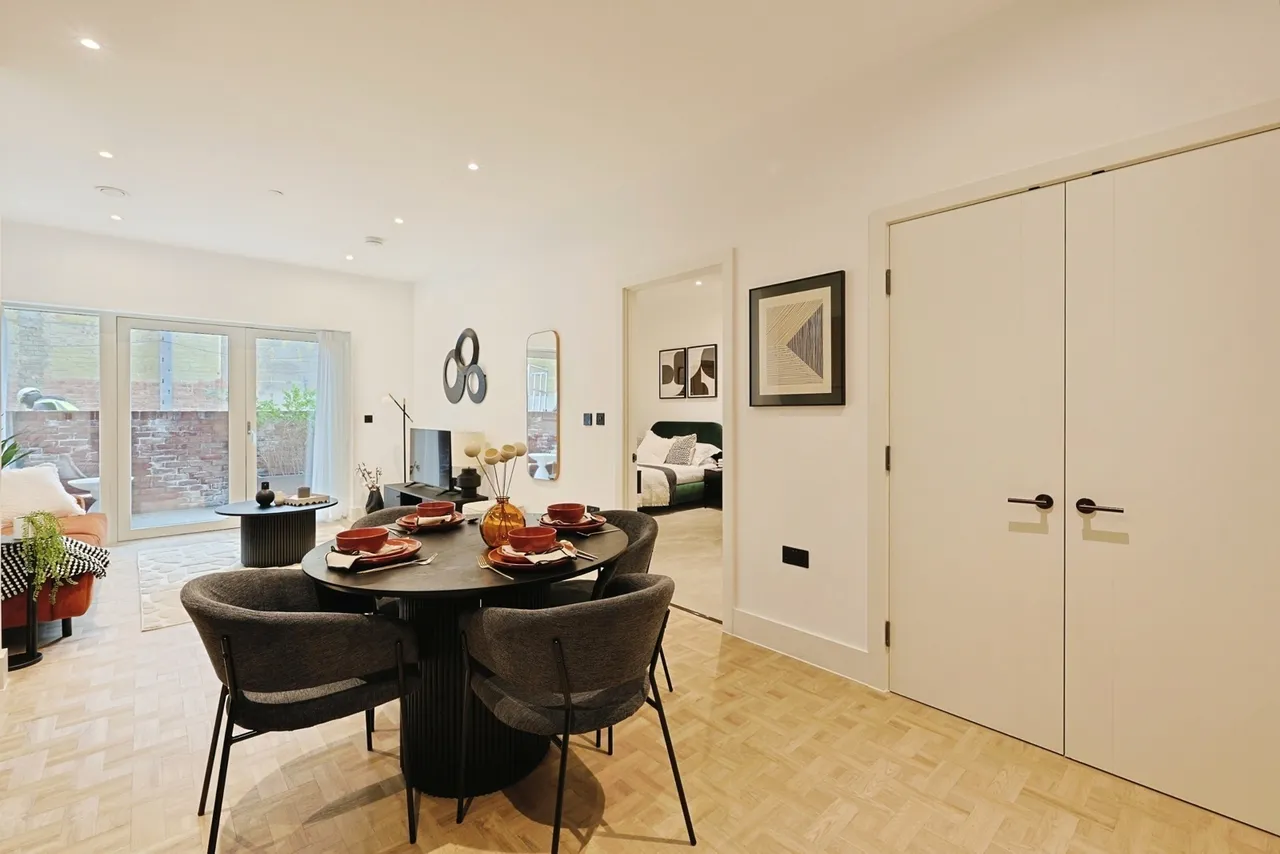 One Clapham, St. John's Hill, London, SW11, photo 11