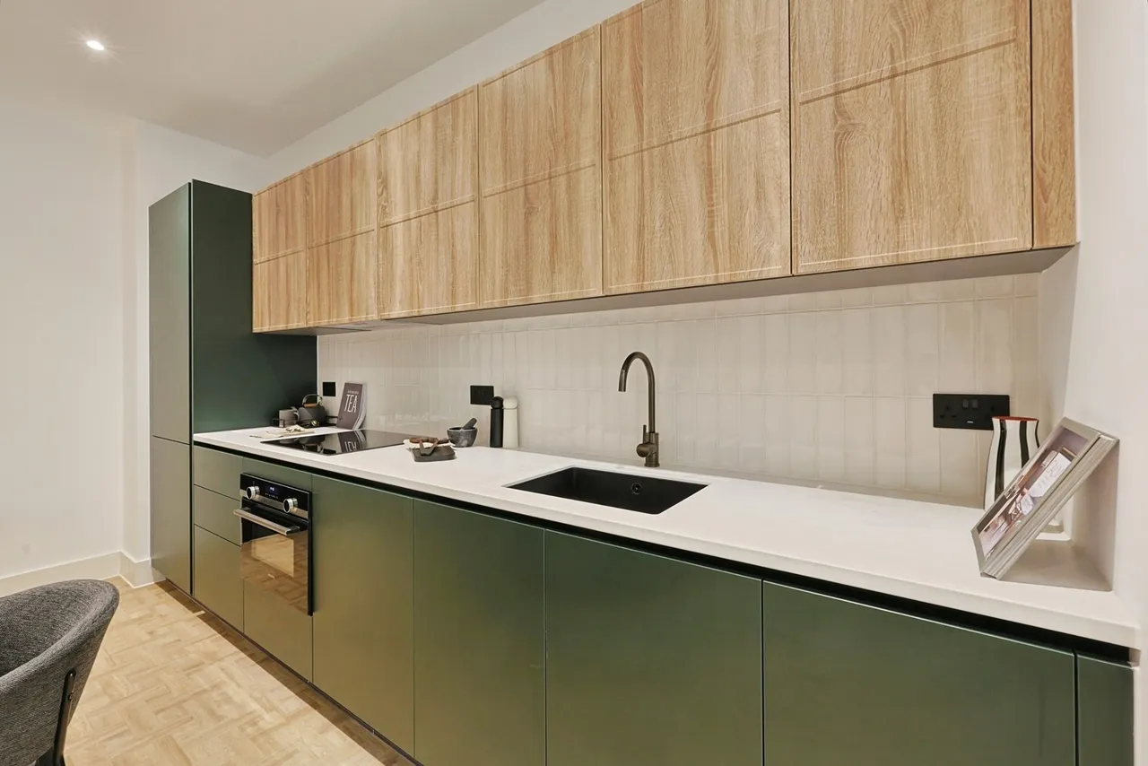 One Clapham, St. John's Hill, London, SW11, photo 6
