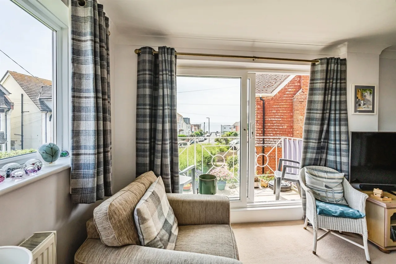 Claremont Road, Seaford, BN25, photo 6