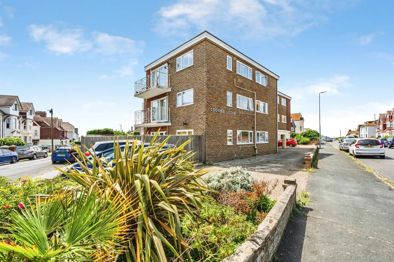 Claremont Road, Seaford, BN25, photo 18