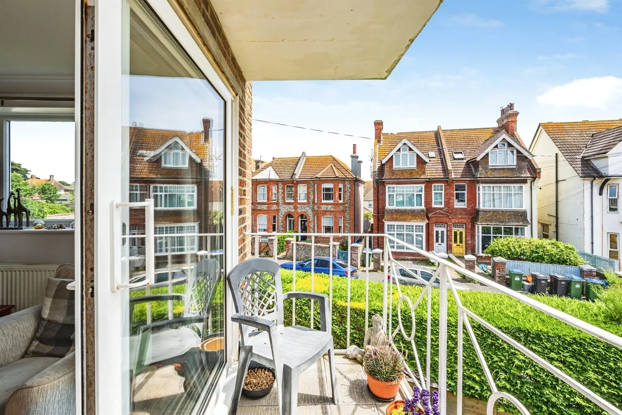 Claremont Road, Seaford, BN25, photo 9