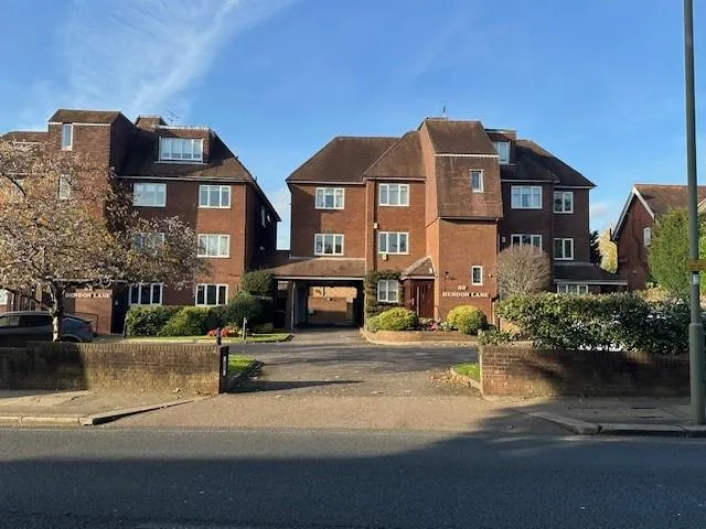 3 bed flat for sale, Hendon Lane, London, N3
