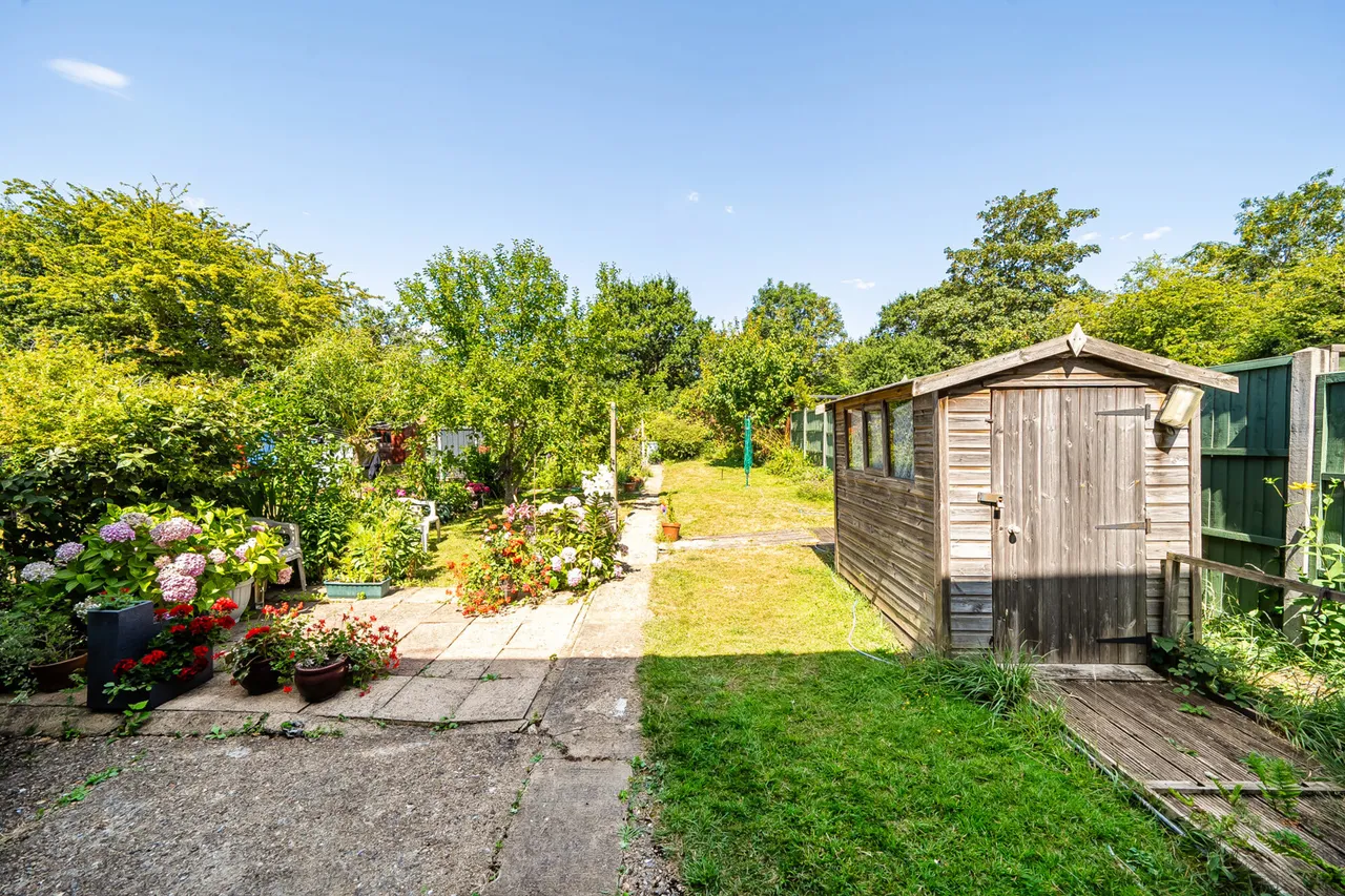 Valley Close, Pinner, HA5, photo 12