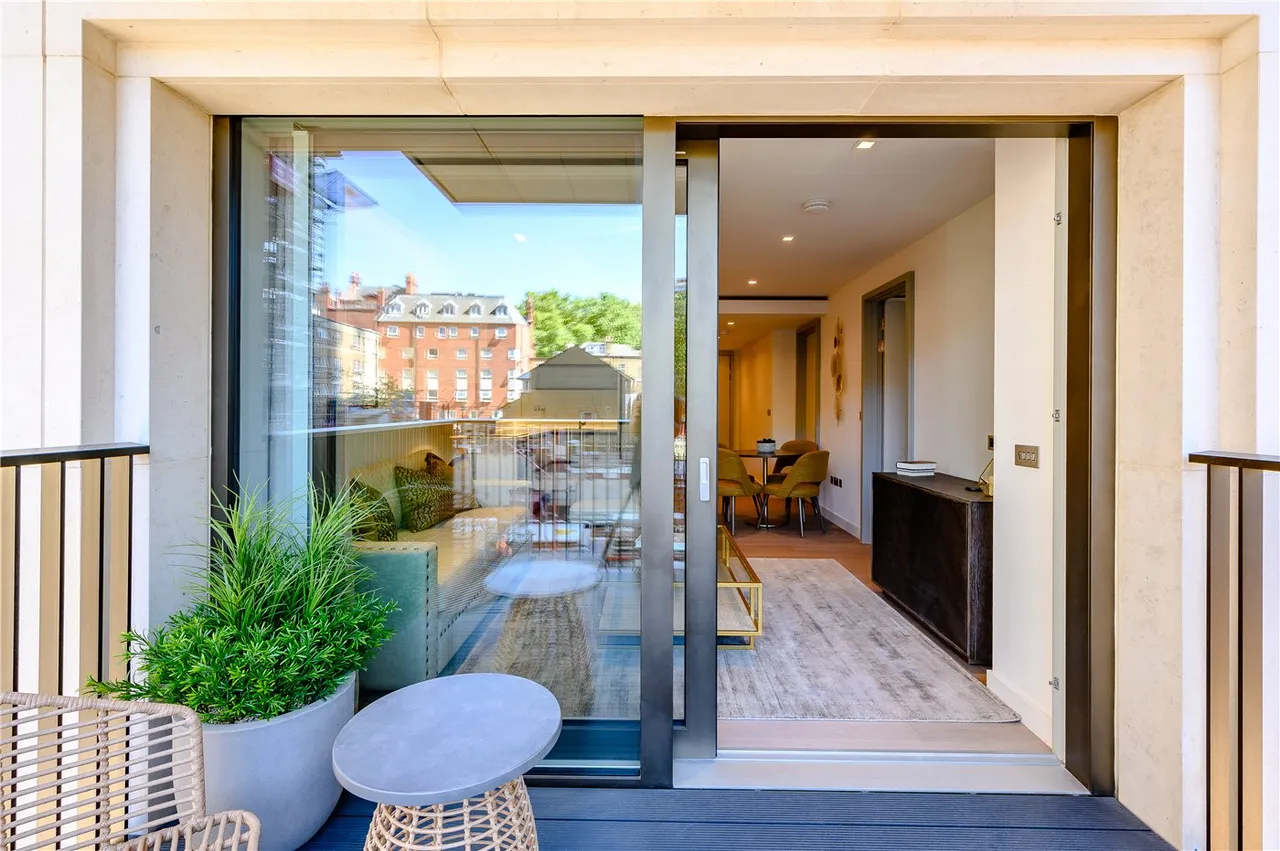 Garrett Mansions, Edgware Road, London, W2, photo 9
