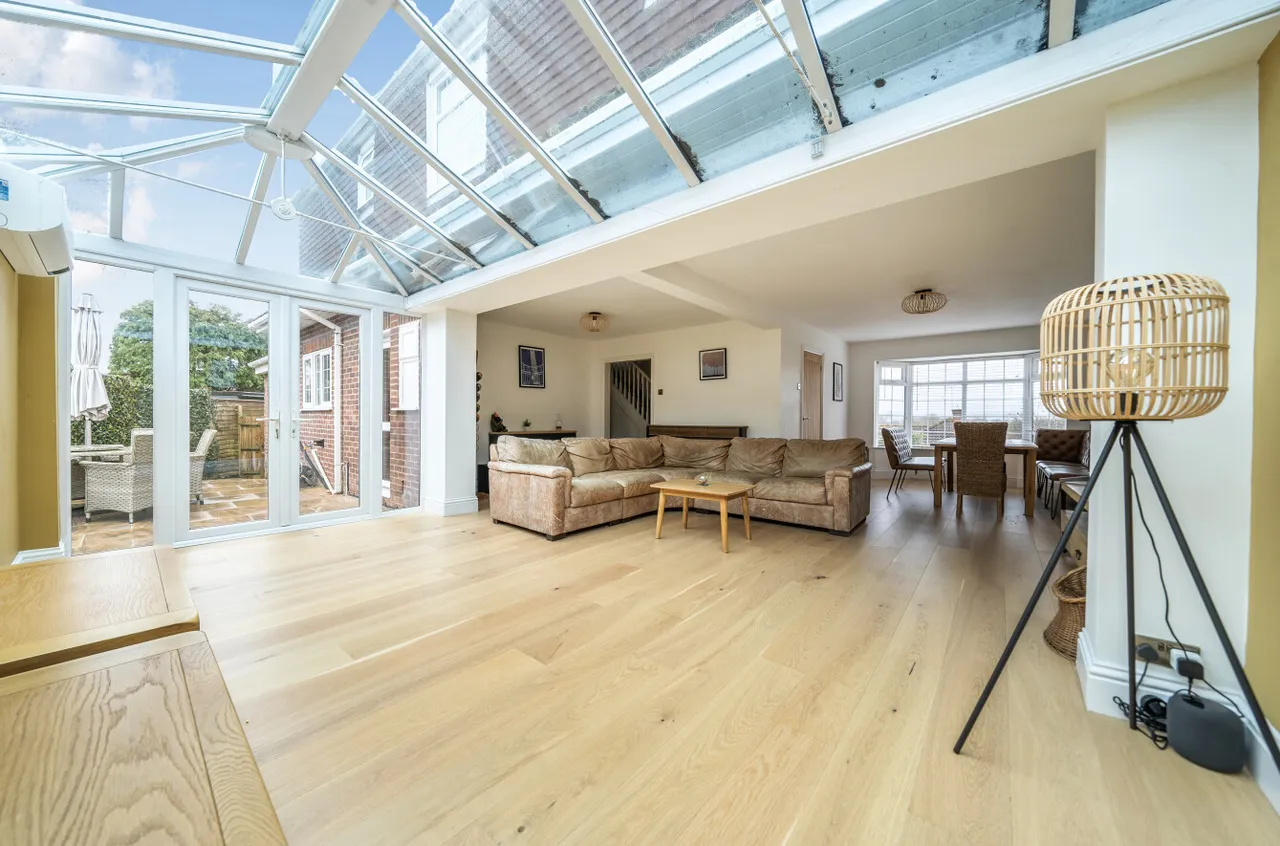 Riverside Avenue, Wallington, PO16, photo 4