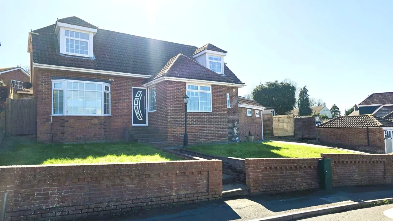 Riverside Avenue, Wallington, PO16, photo 22