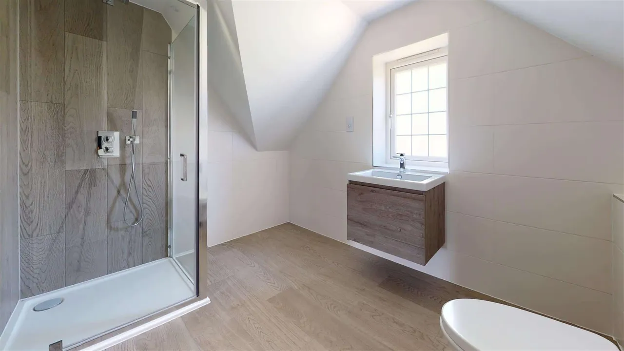38A High Beech Road, Loughton, photo 6