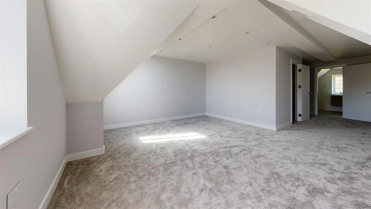 38A High Beech Road, Loughton, photo 4