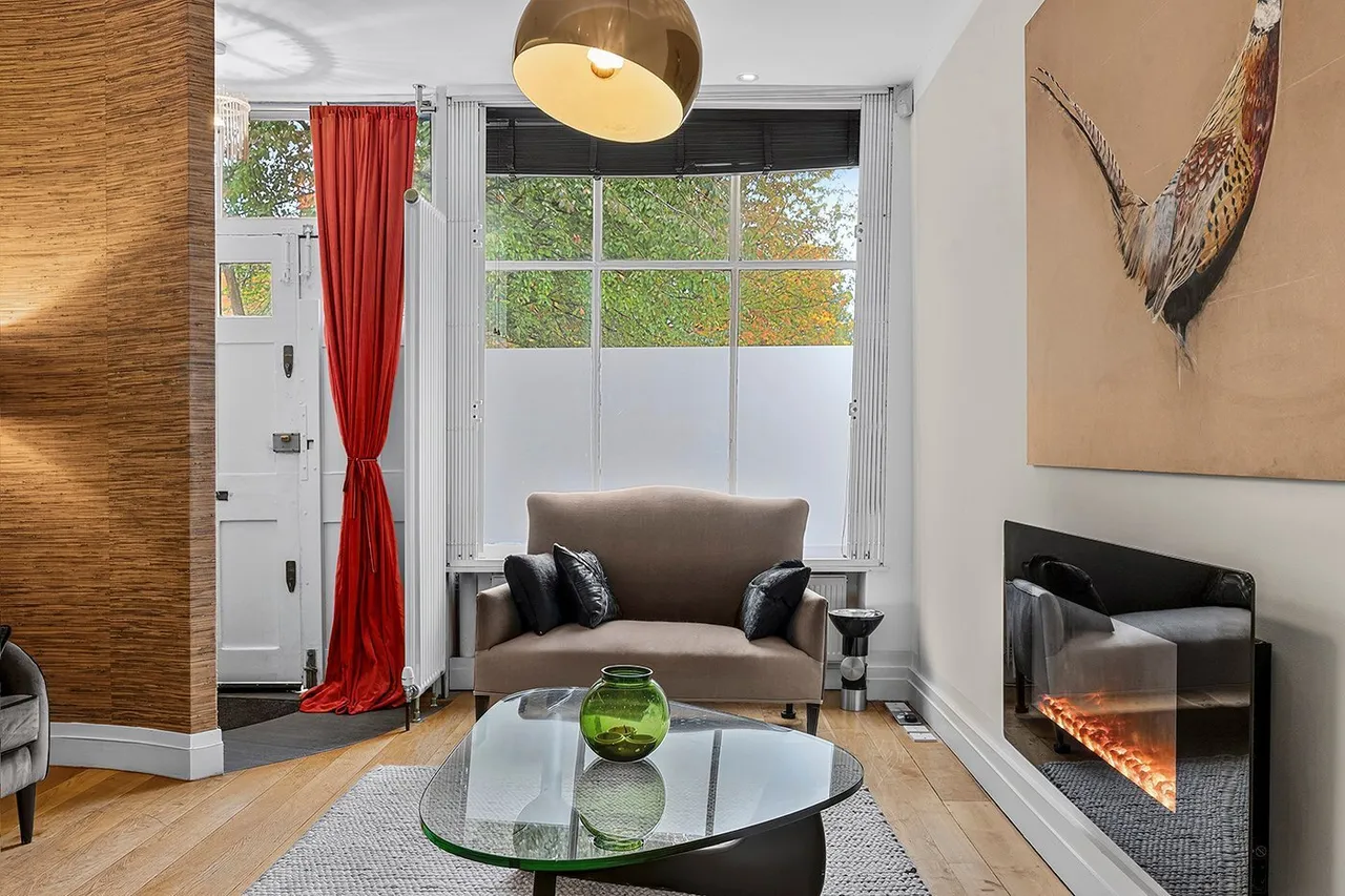 2 bed house to rent, Bermondsey Street, London, SE1