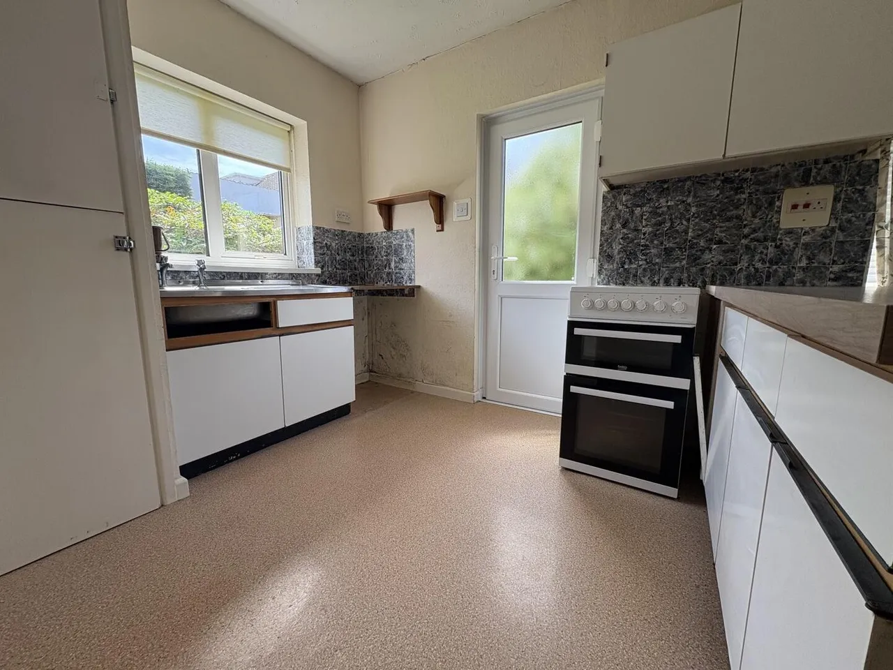 Crosswell Close North Petherton, Bridgwater, Somerset TA6 6SG, photo 4