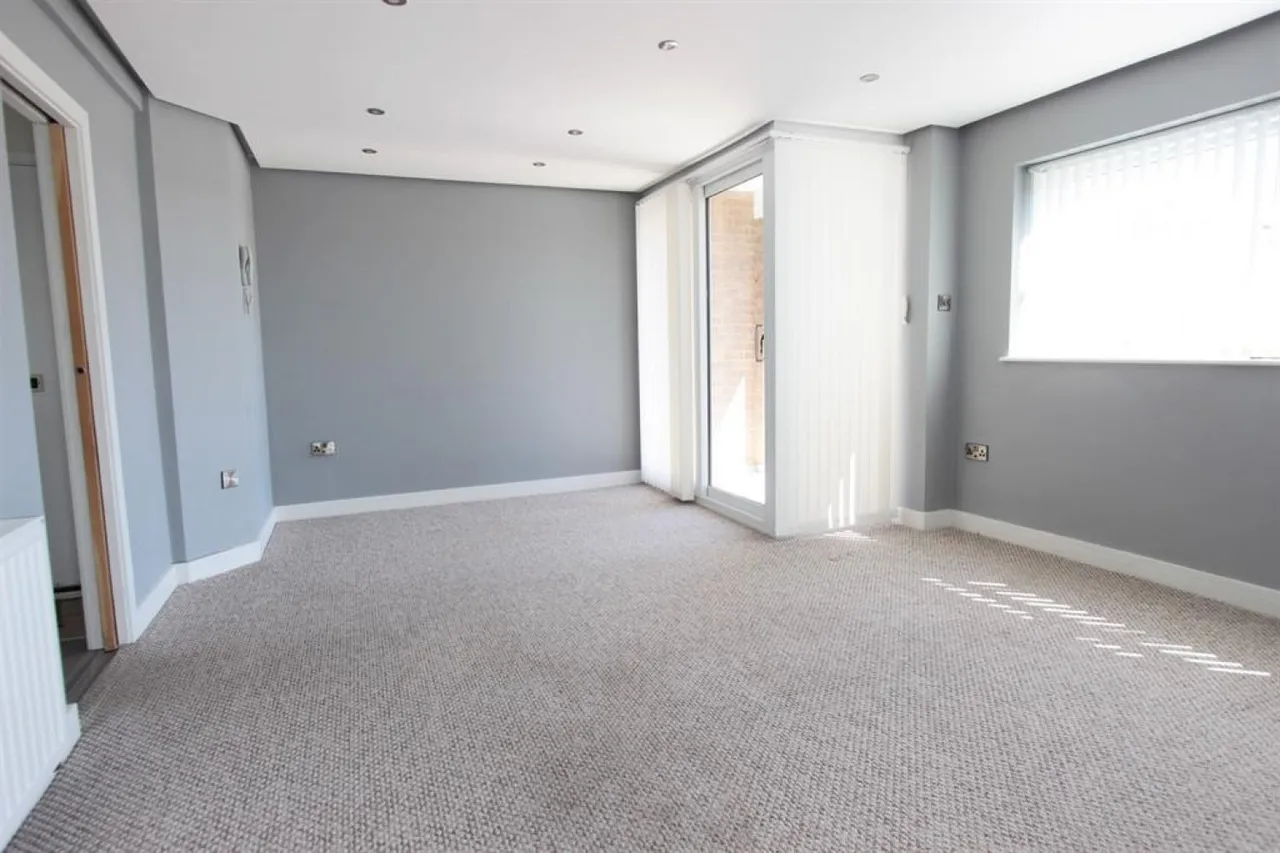 Lemont Road, Sheffield, S17 4HA, photo 3