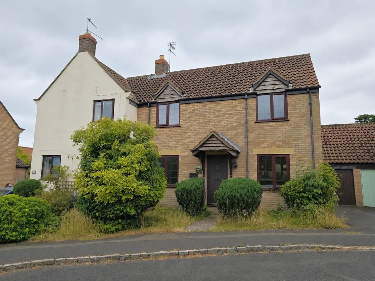 2 bed house for sale — Dale Close Burniston, Scarborough YO13 0ED