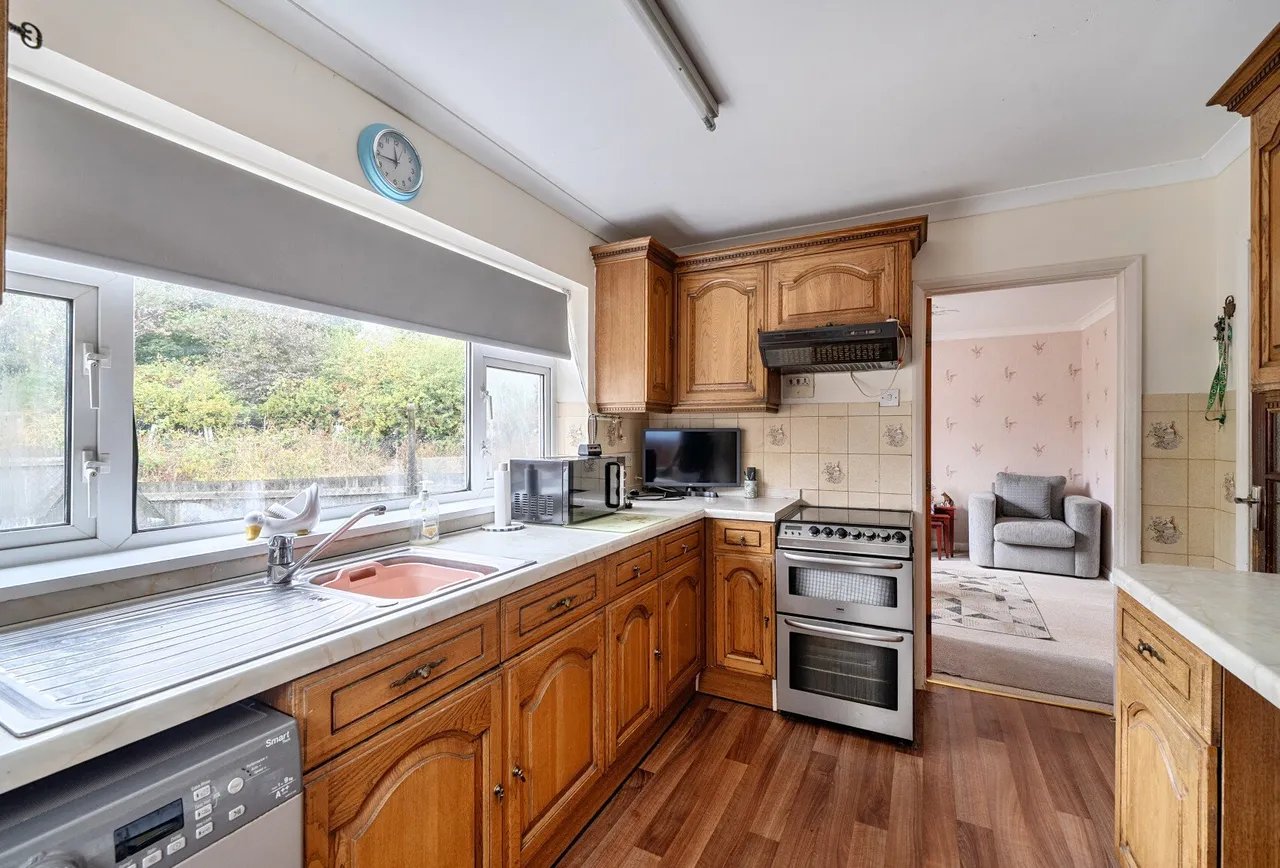 Unwin Close, Cheltenham, GL51 6PF, photo 5