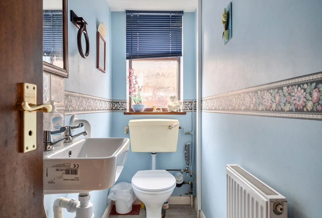 Unwin Close, Cheltenham, GL51 6PF, photo 14