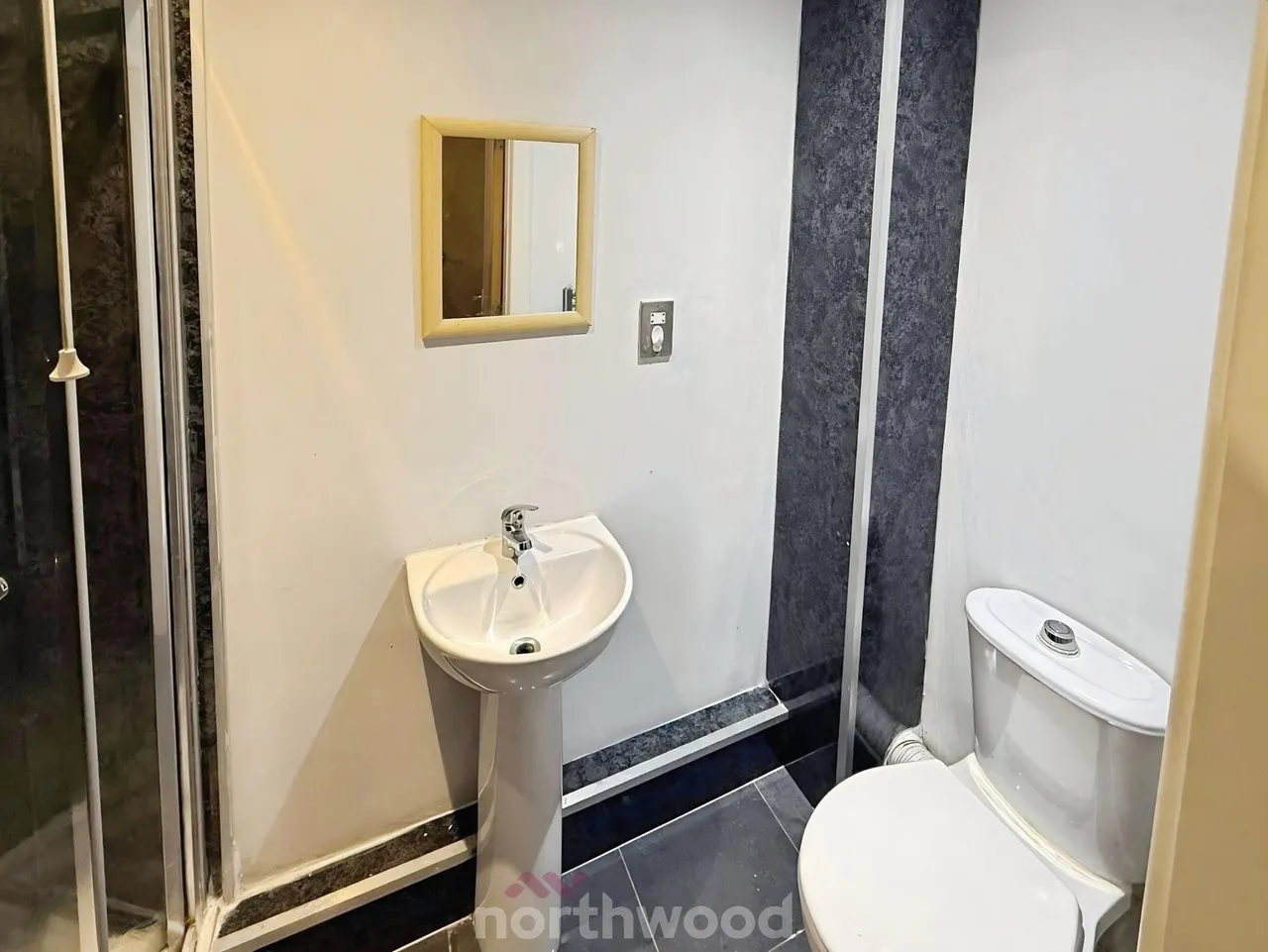 Low Road, Balby, DN4, photo 8