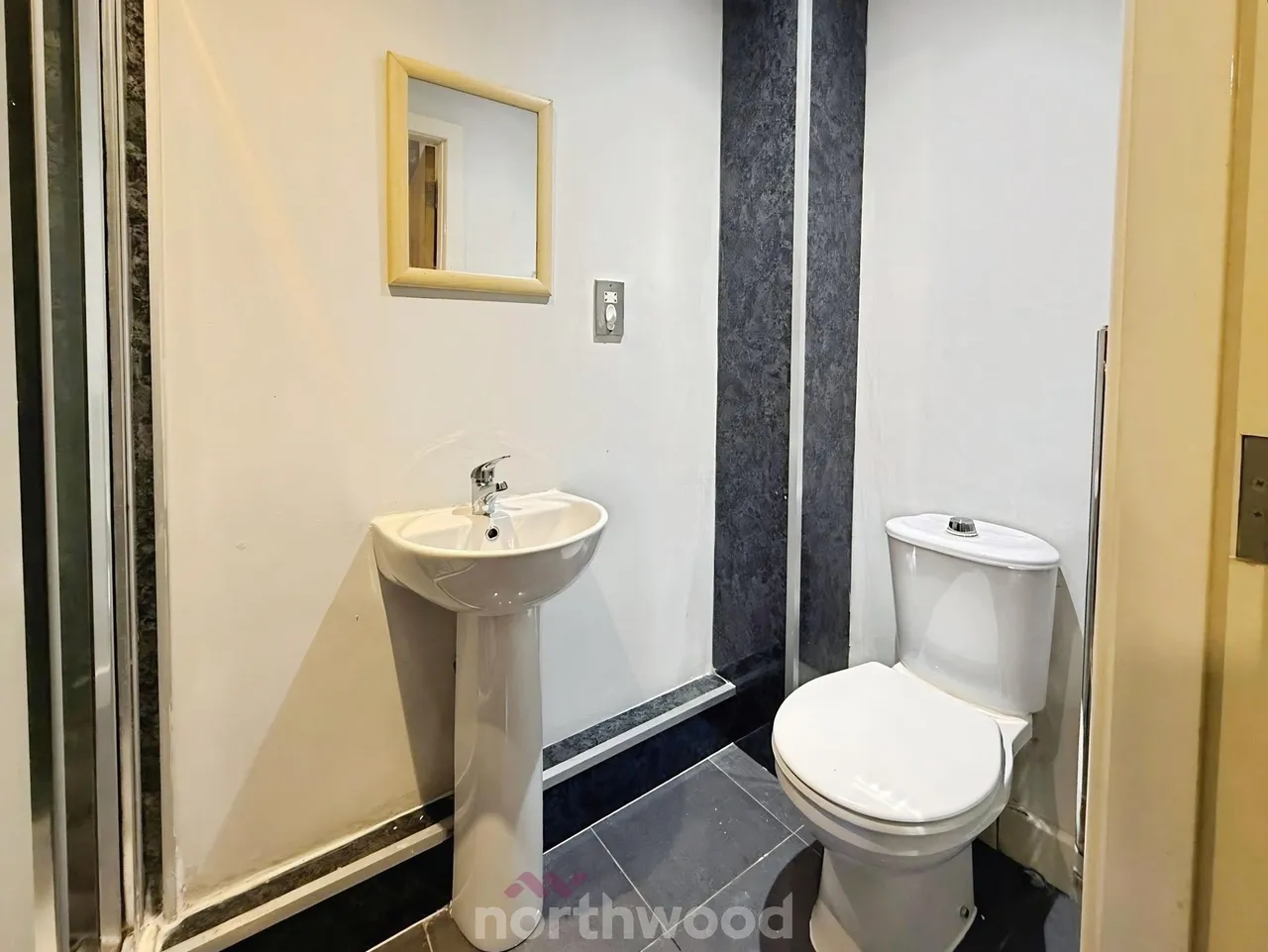 Low Road, Balby, DN4, photo 7