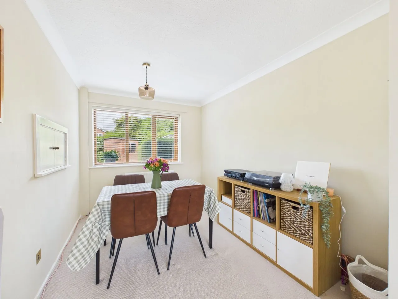 Wood Mount, Rothwell, LS26, photo 4