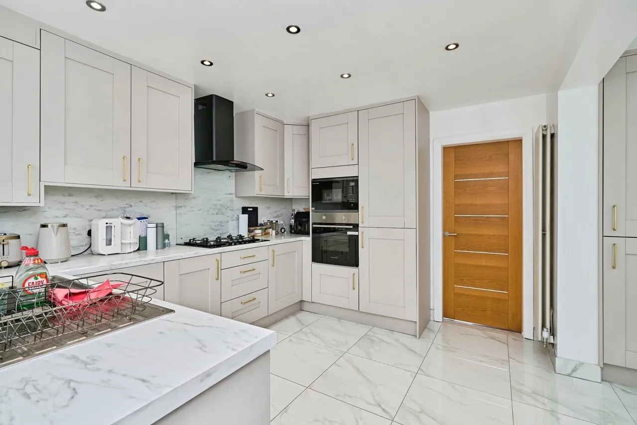 Basalt Close, Walsall, West Midlands, WS2, photo 5