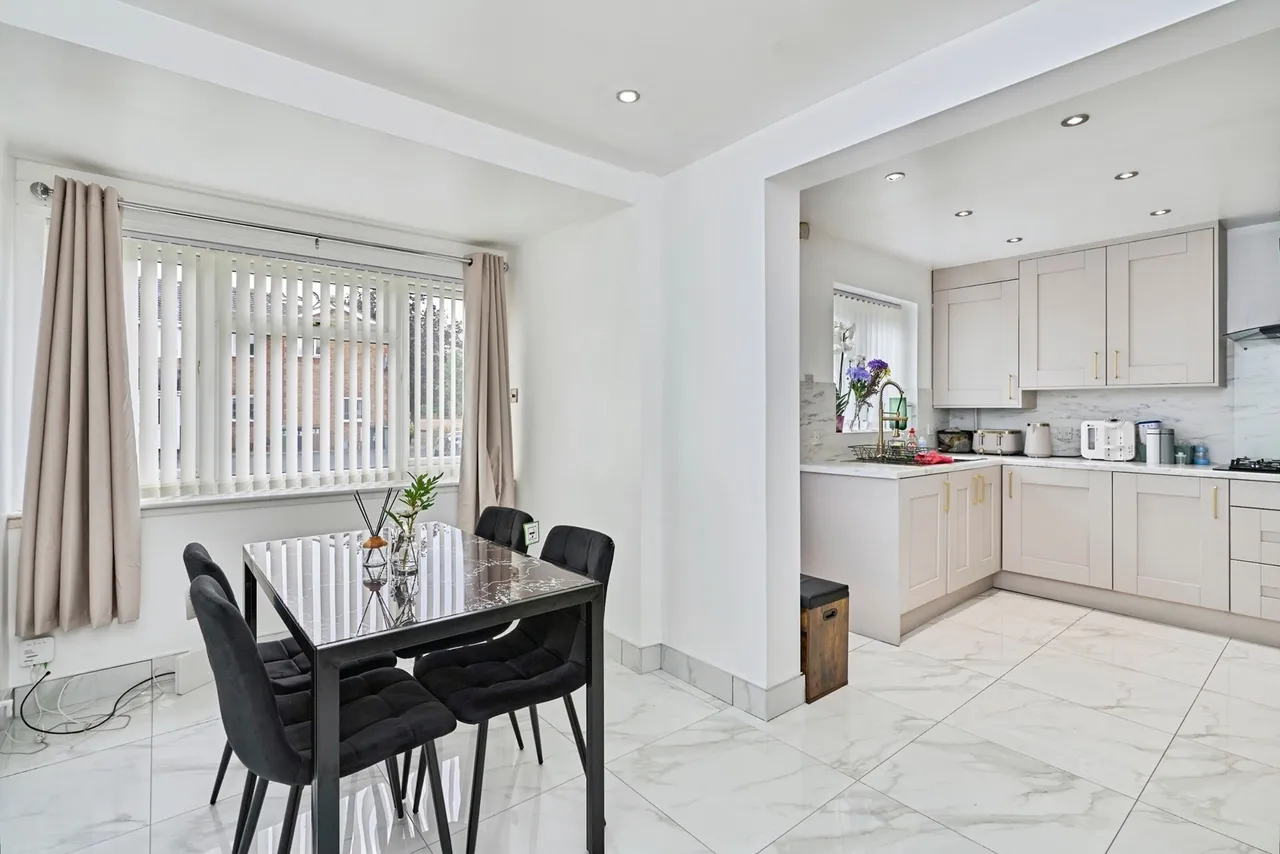 Basalt Close, Walsall, West Midlands, WS2, photo 2
