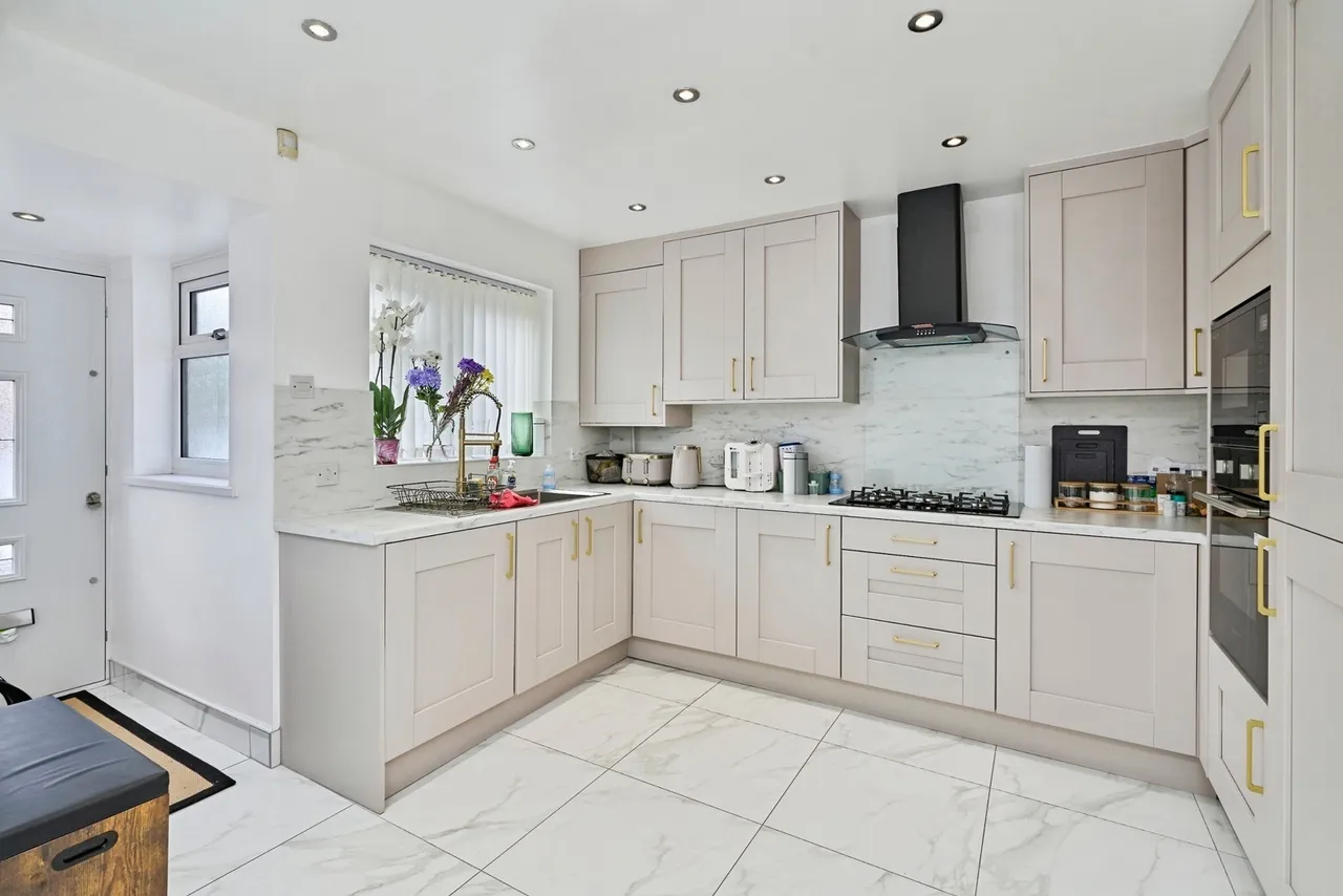 Basalt Close, Walsall, West Midlands, WS2, photo 4