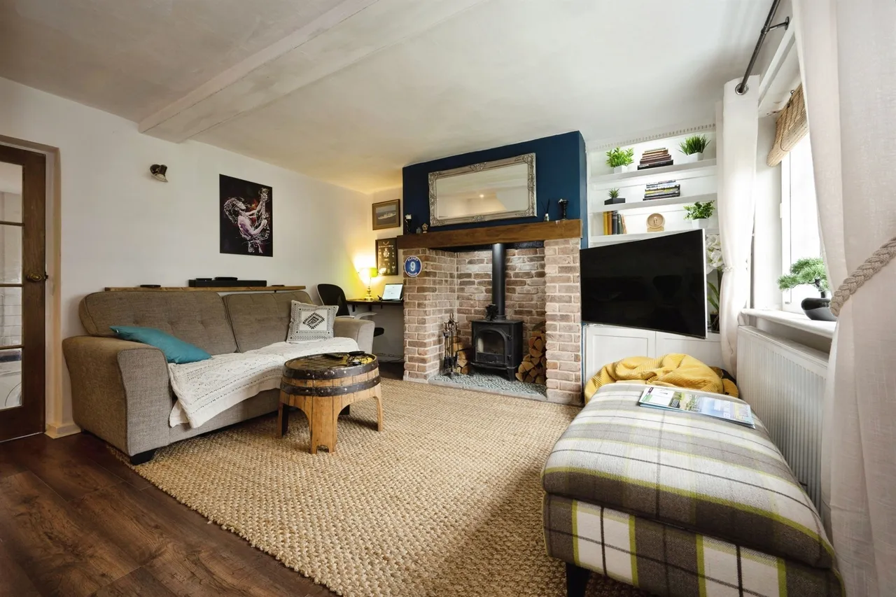Tring Road, Wendover, HP22, photo 6