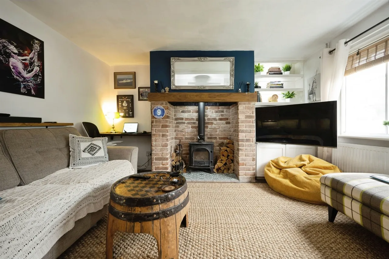 Tring Road, Wendover, HP22, photo 2