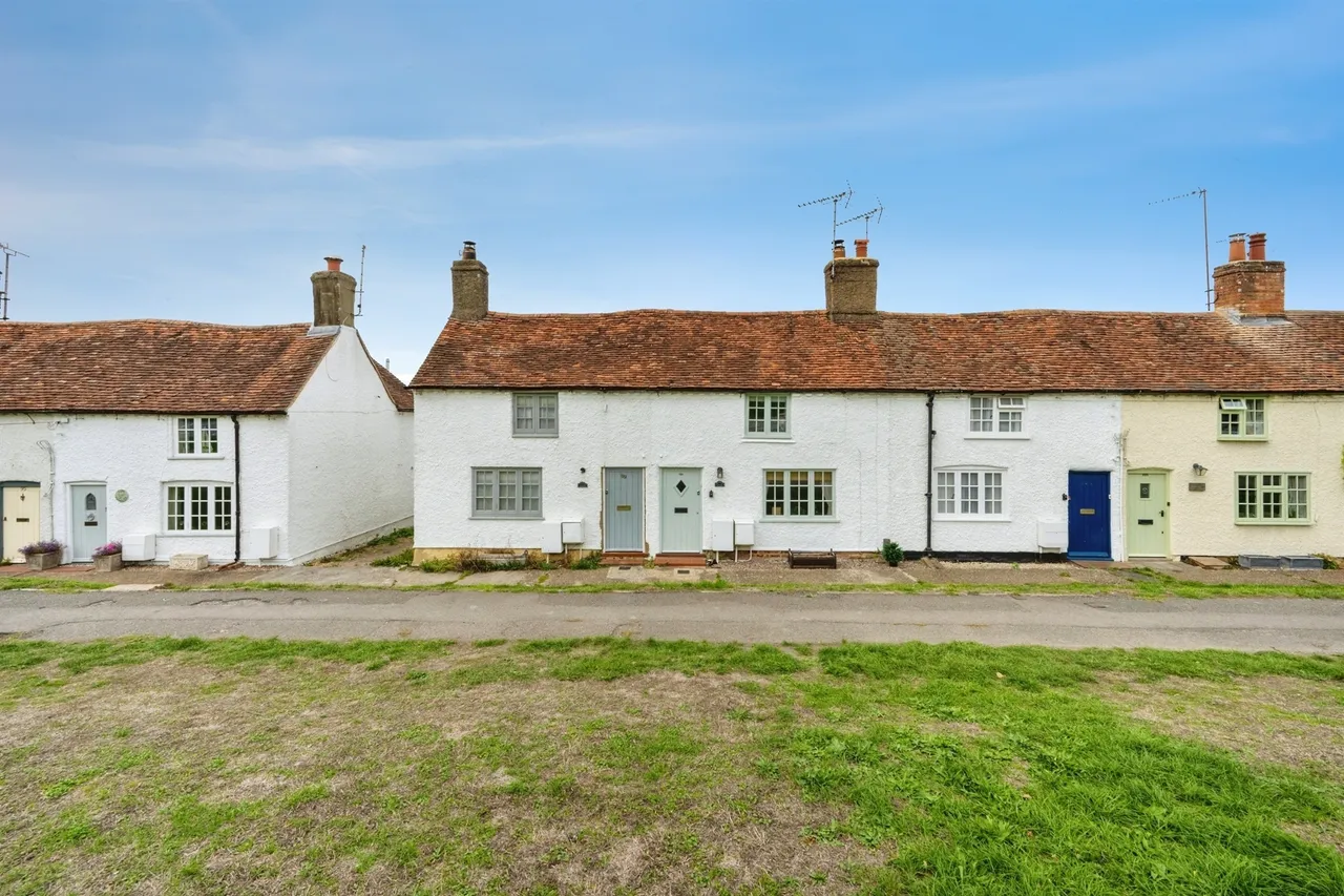 Tring Road, Wendover, HP22, photo 22