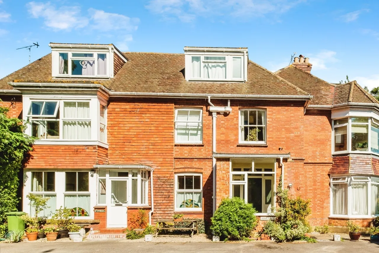 1 bed property for sale, Kings Barn Villas, Steyning, BN44