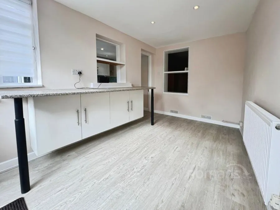 Ash Road, Aldershot, GU12, photo 14