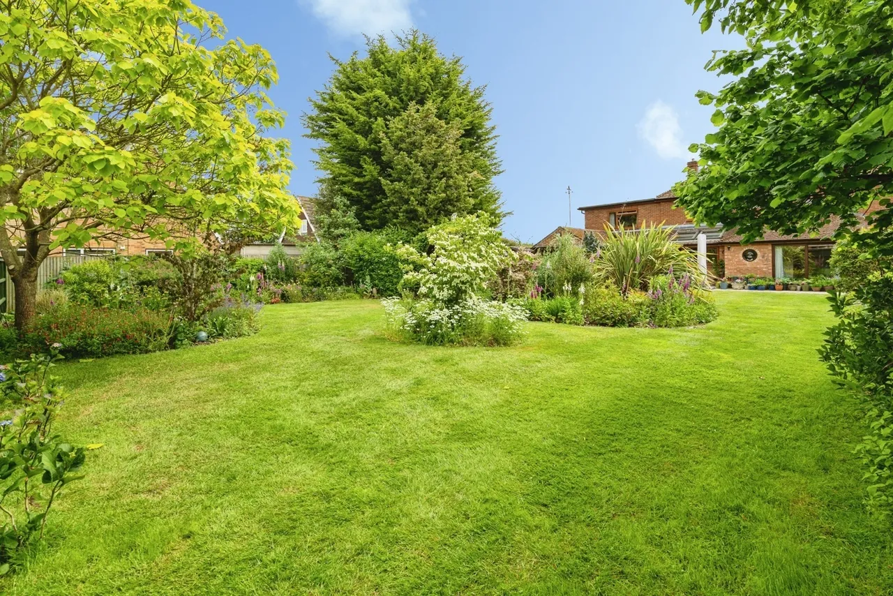 Tunstead Road, Hoveton, Norwich, Norfolk, NR12, photo 13
