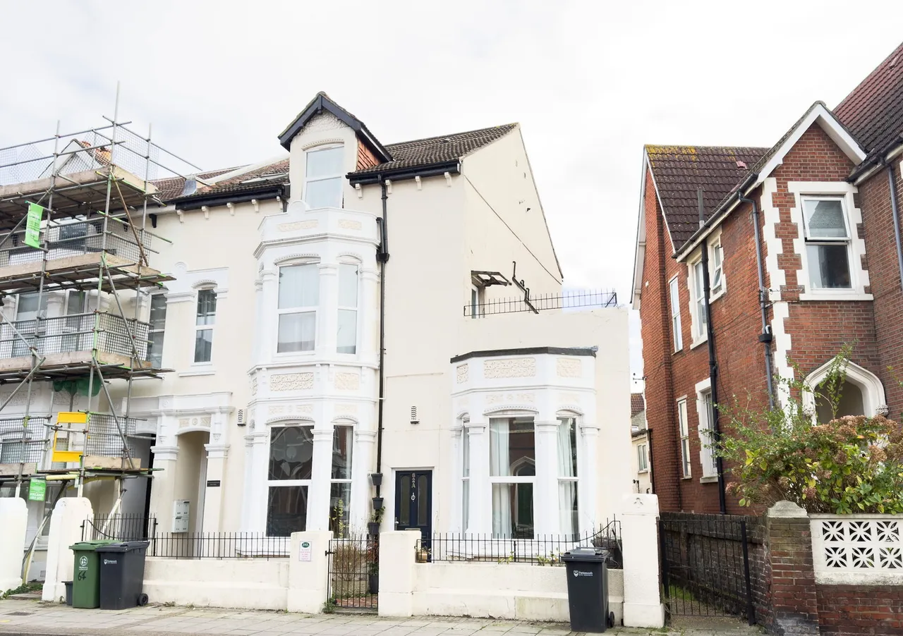 1 bed flat to rent, Victoria Road North, Southsea, PO5