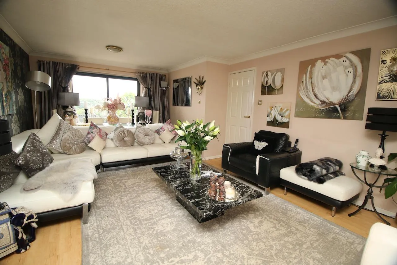 Hayston Road, Carrickstone, Cumbernauld, G68 0BS, photo 3