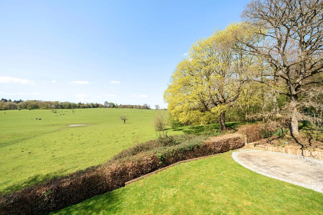 Gerrards Cross, Buckinghamshire, photo 2