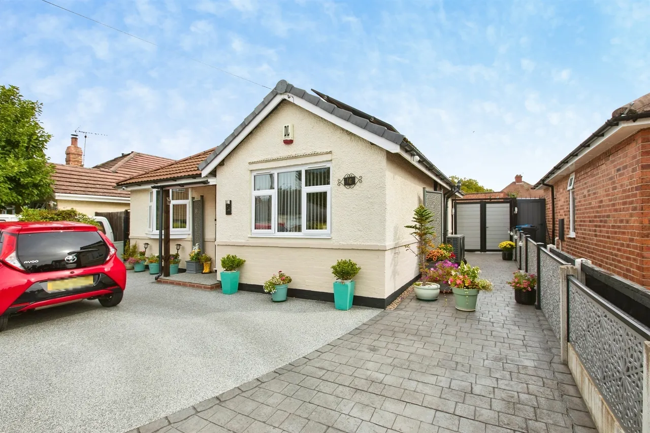 2 bed house for sale, Hillcrest Road, Derby, DE21