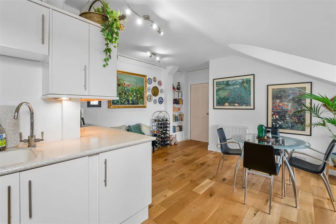 2/2 8 Cleveden Crescent, Kelvinside, G12 0PB, photo 13