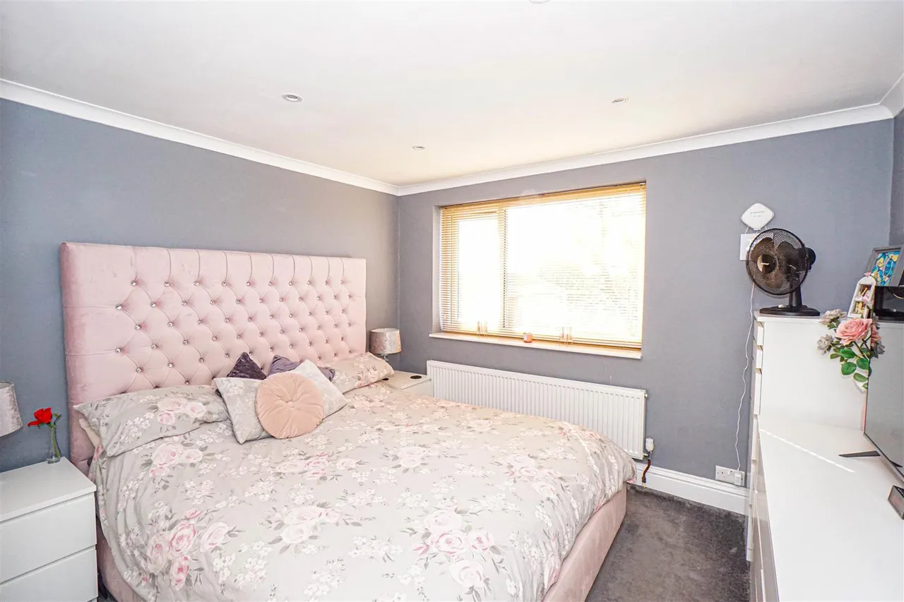 Wartling Close, St. Leonards-On-Sea, photo 10