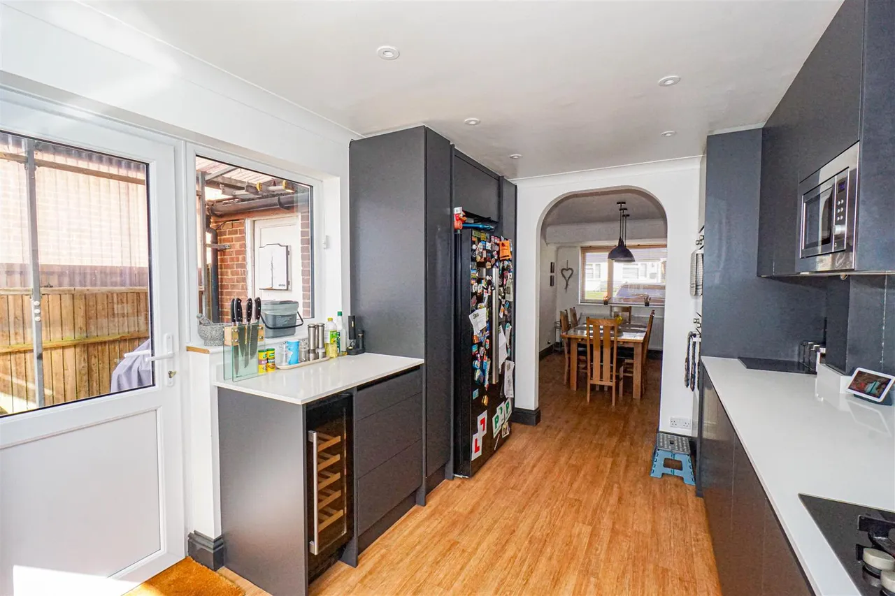 Wartling Close, St. Leonards-On-Sea, photo 19