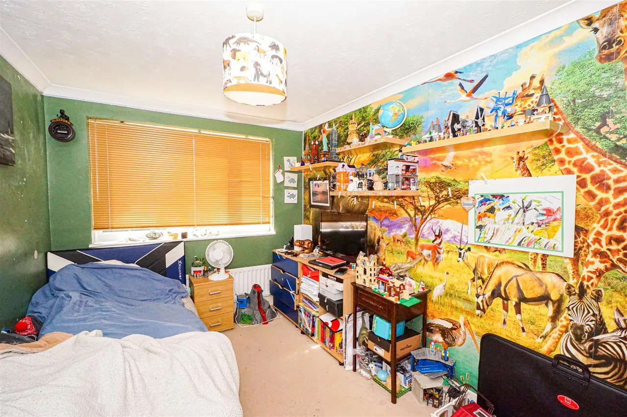 Wartling Close, St. Leonards-On-Sea, photo 14