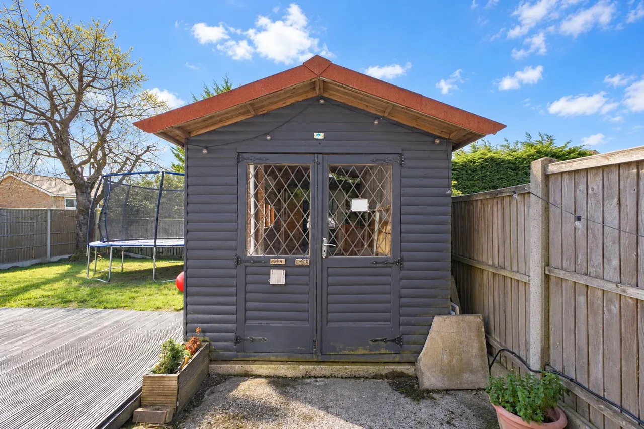Wartling Close, St. Leonards-On-Sea, photo 29