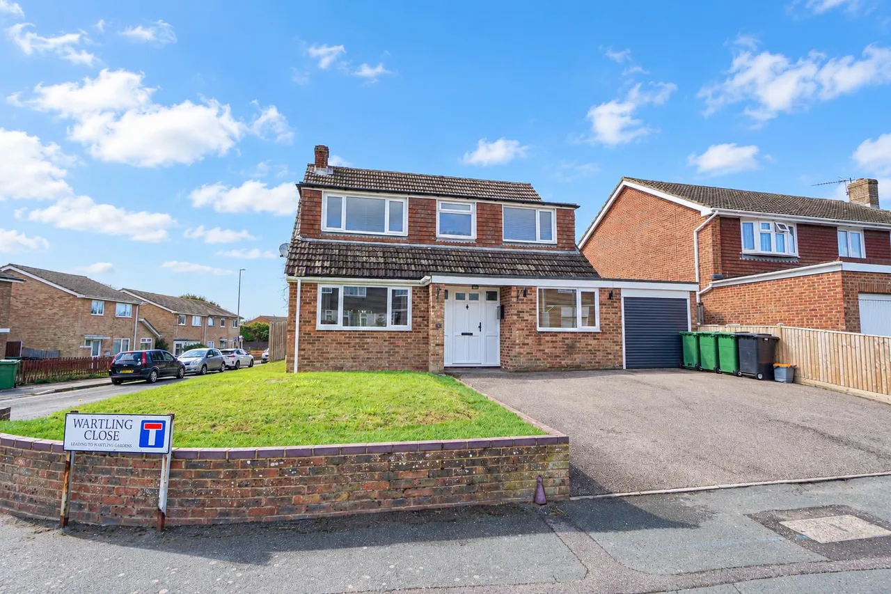 Wartling Close, St. Leonards-On-Sea, photo 31