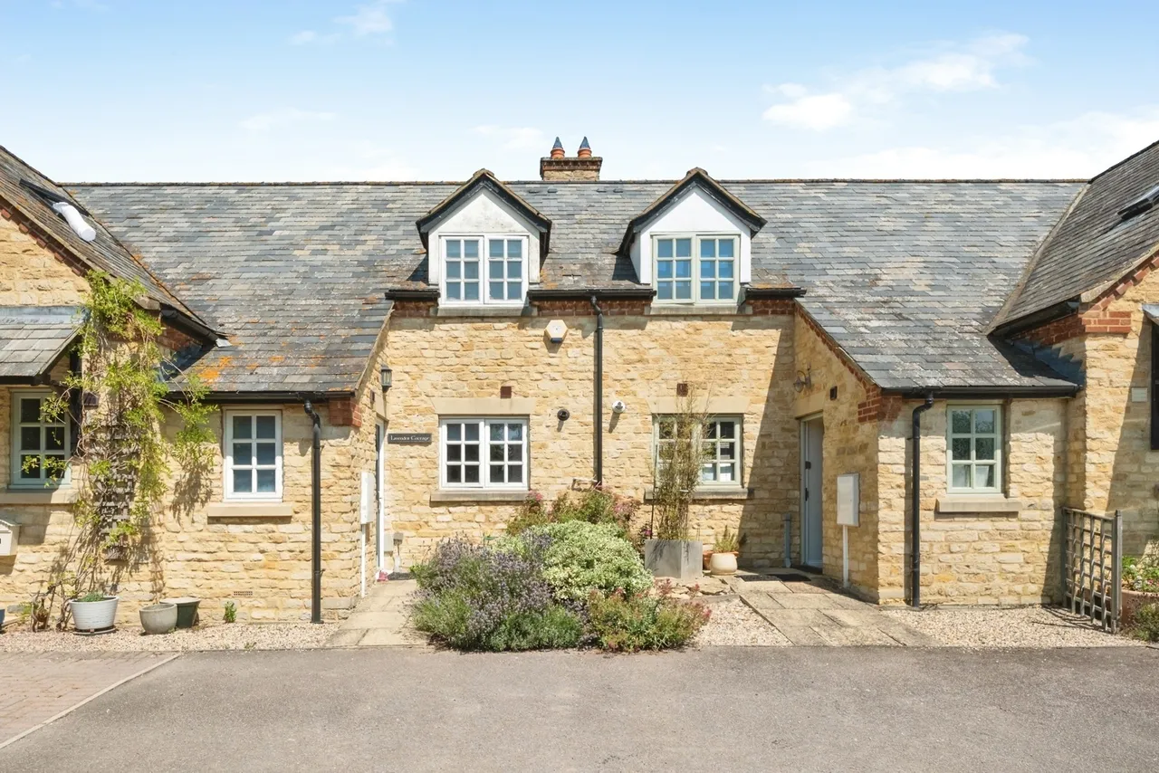 Quarry Green Close, Wicken, Milton Keynes, Northamptonshire, MK19, photo 20