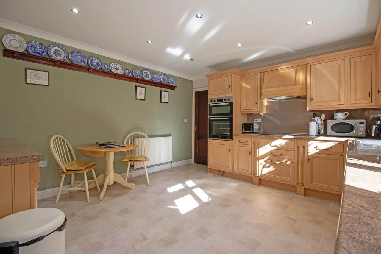 Northmead Thorngarth Lane, Barrow-Upon-Humber, DN19, photo 9