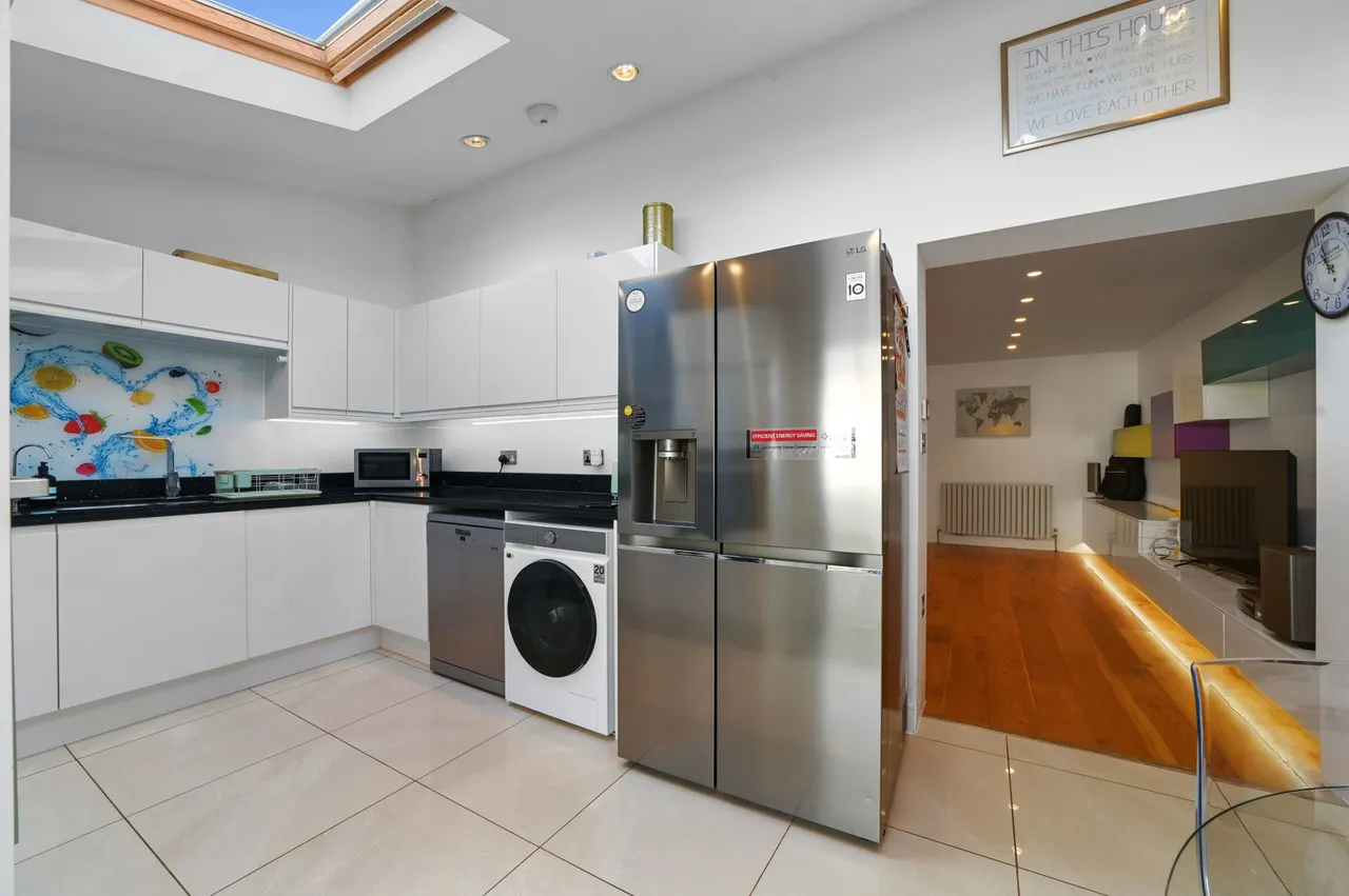 High Meadows, Chigwell, IG7, photo 7