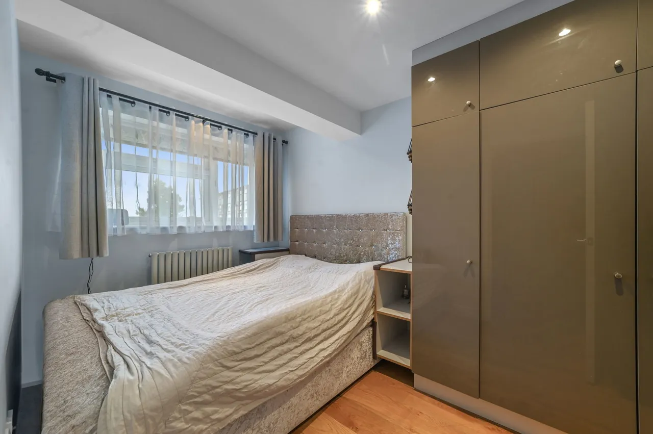 High Meadows, Chigwell, IG7, photo 8